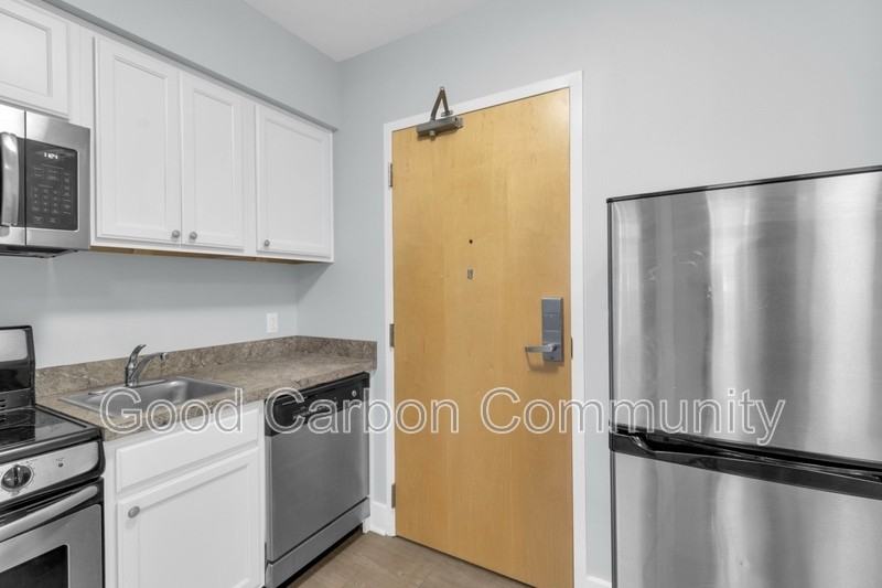2136 Main St #102 - Photo 7 of 16