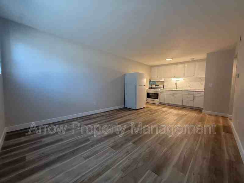 2206 K St - Photo 4 of 9