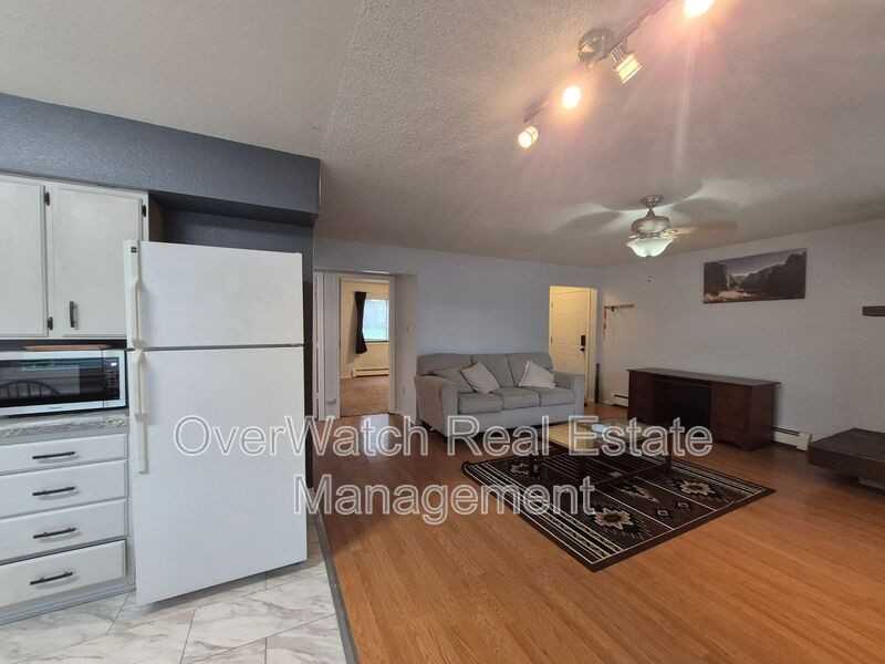 311 Turpin St #A - Photo 3 of 10