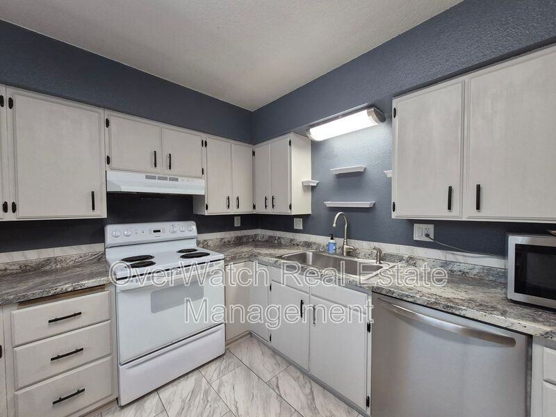 311 Turpin St #A - Photo 6 of 10