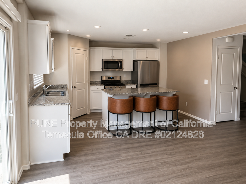 1243 Justice Pl - Photo 3 of 11