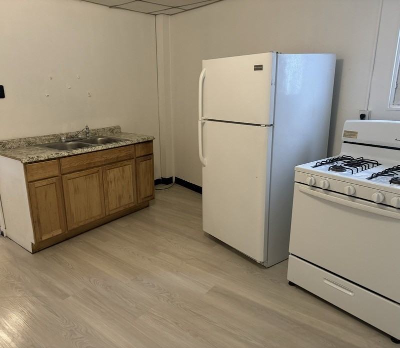 8 E Church St #8 - Photo 6 of 9