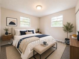 featured image of 835 E Union St