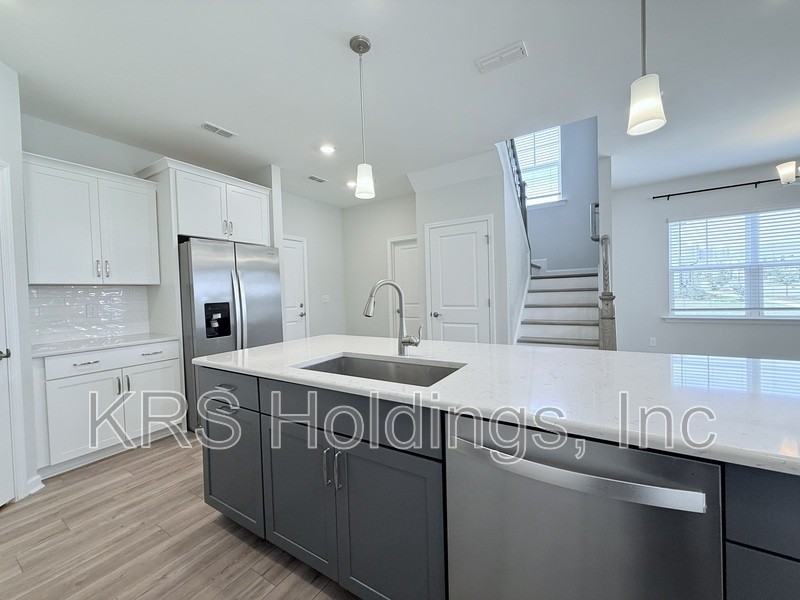 820 Silo Park Dr - Photo 7 of 22