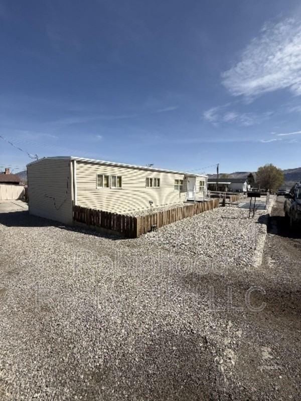 1235 Avenue G - Photo 2 of 20