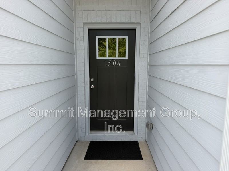 1506 Aralynn Ct - Photo 2 of 41
