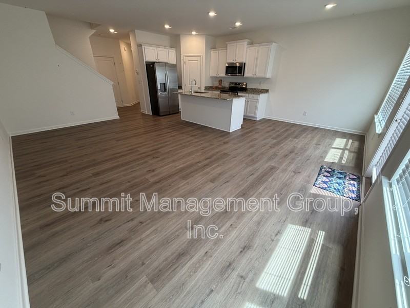 1506 Aralynn Ct - Photo 6 of 41