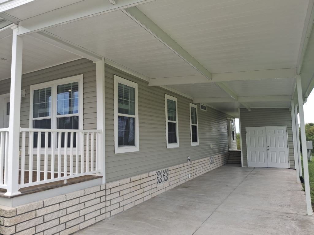 4902 Backwoods Rd - Photo 3 of 37