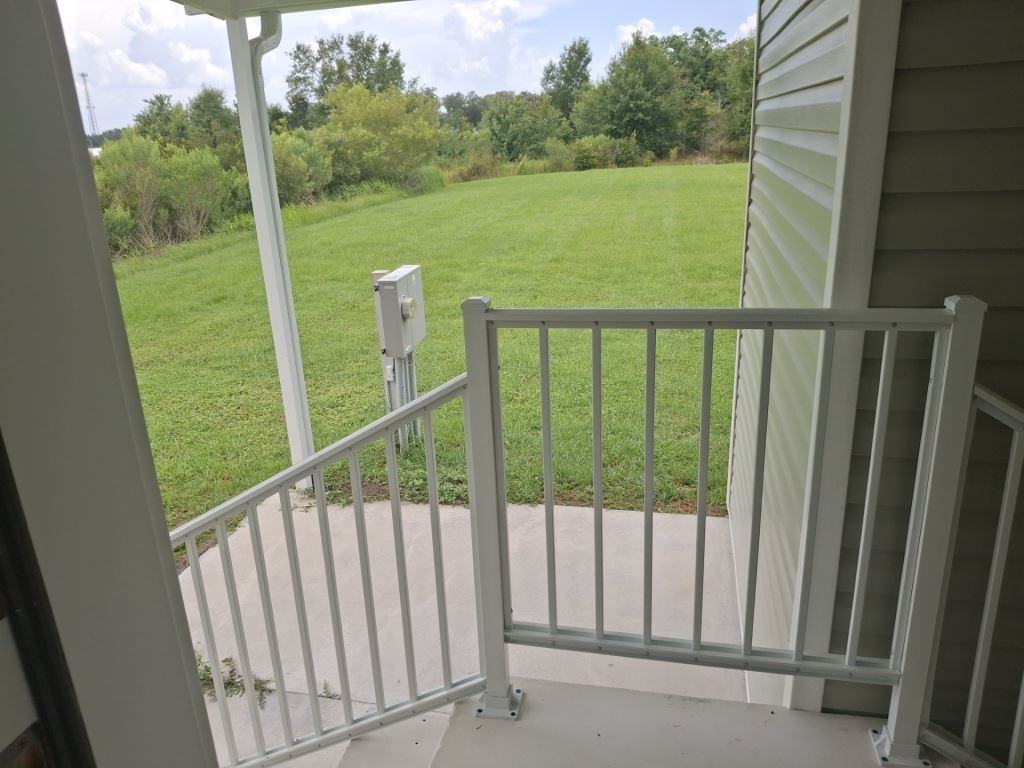 4902 Backwoods Rd - Photo 4 of 37