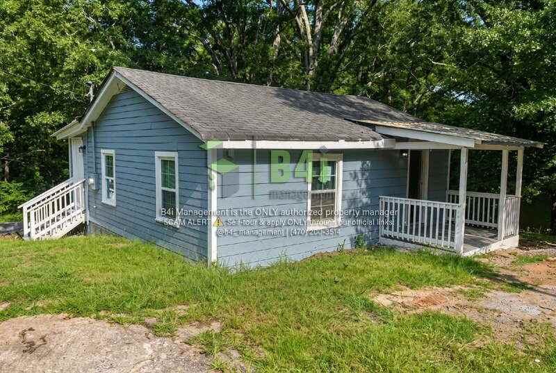 217 Banks St - Photo 2 of 16