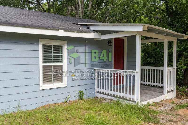 217 Banks St - Photo 3 of 16