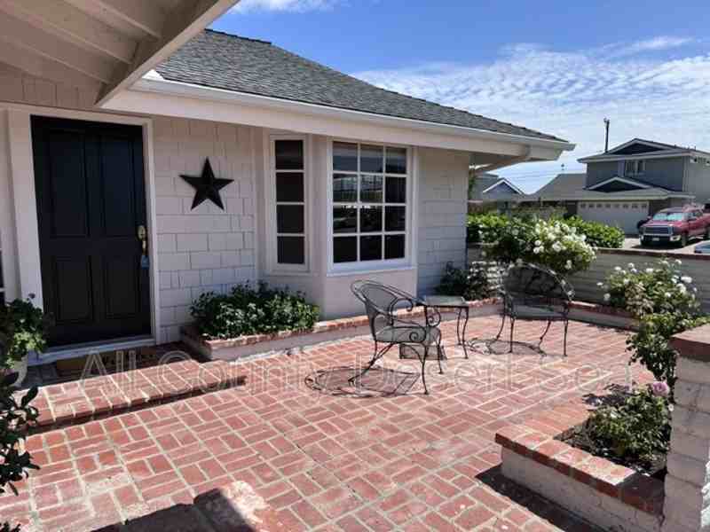 9191 Kapaa Dr - Photo 5 of 36
