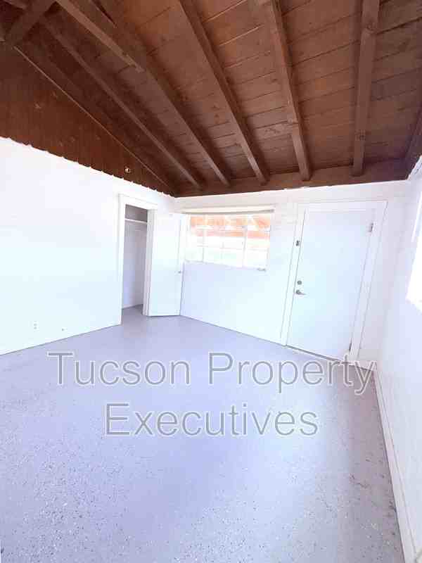 3218 E Benson Hwy - Photo 3 of 6