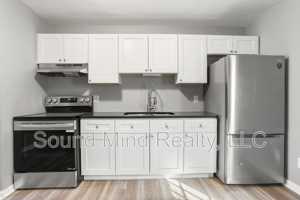 featured image of 2600 Mallard Ct