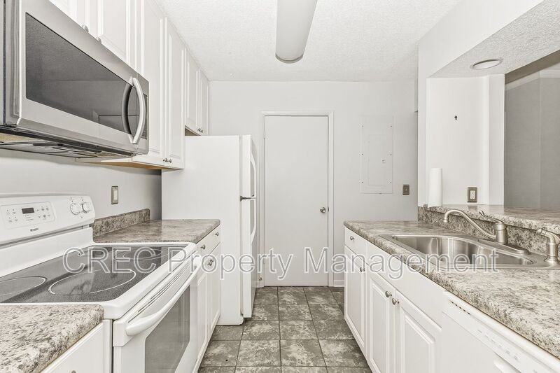 2173 Spoleto Ln E - Photo 2 of 15