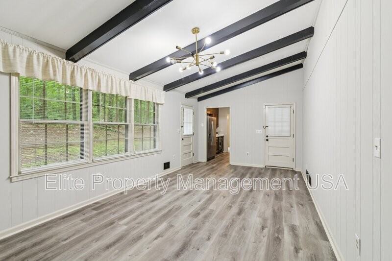 2600 Lantern Ln - Photo 5 of 20