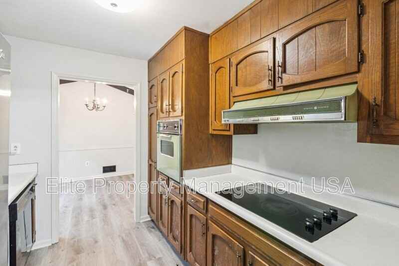2600 Lantern Ln - Photo 6 of 20