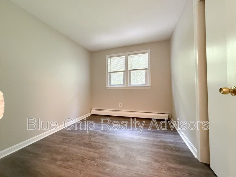 7 Meisner Cir #42 - Photo 5 of 9