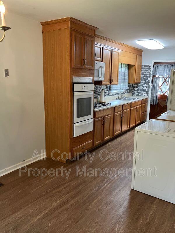1581 Druid Hill Dr - Photo 5 of 16