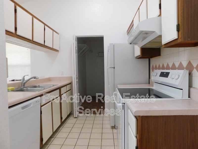 603 Spirit Ct - Photo 7 of 19