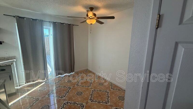 714 Tanner Dr #C4 - Photo 4 of 19
