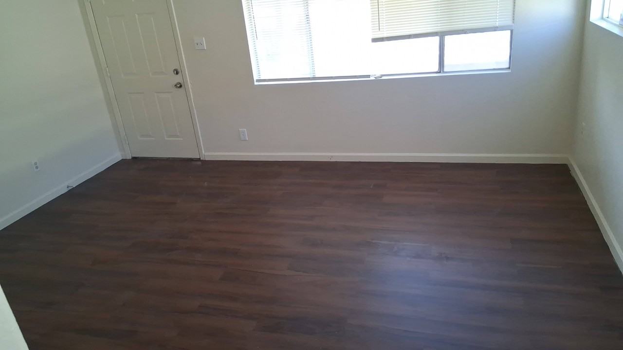 1487 W 9th St - Photo 6 of 17