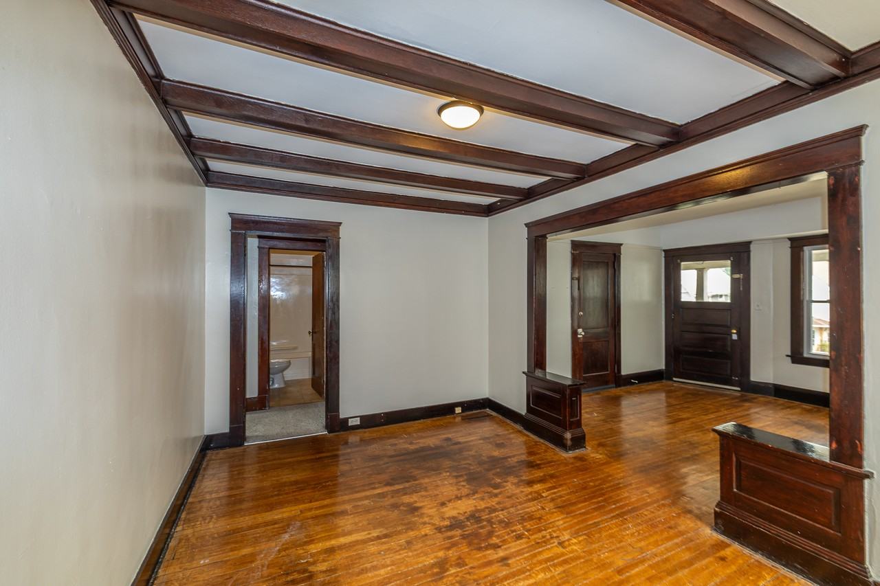 1530 Lakeland Ave - Photo 5 of 15
