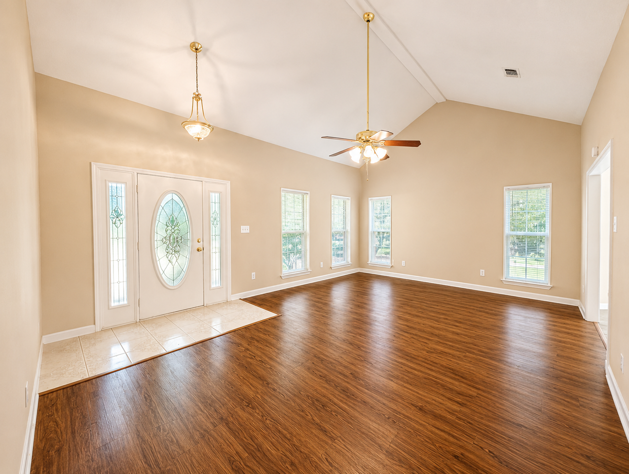 63 Griffith Rd - Photo 2 of 14