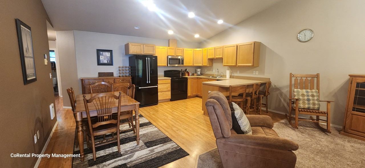 106 Sinopah St - Photo 3 of 23