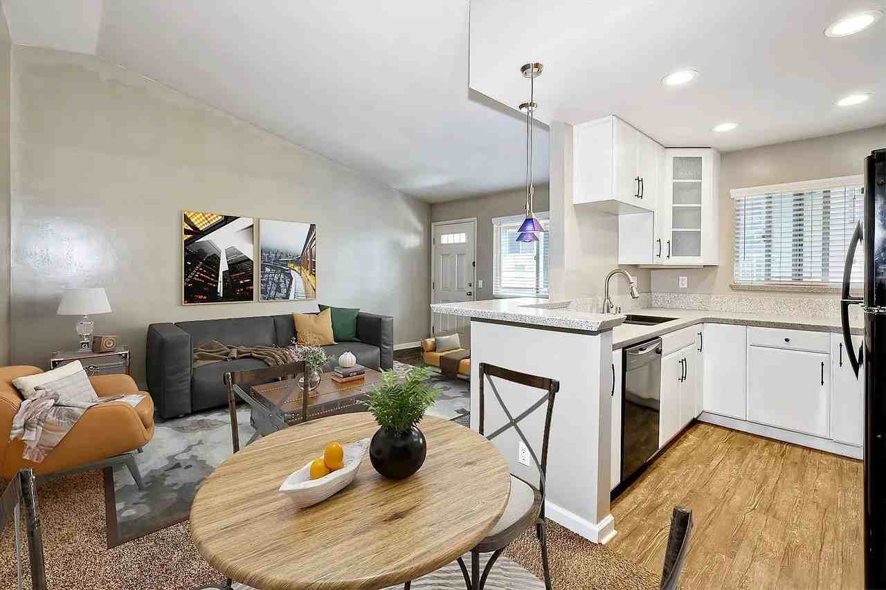 5550 Adelaide Ave #11 - Photo 5 of 13