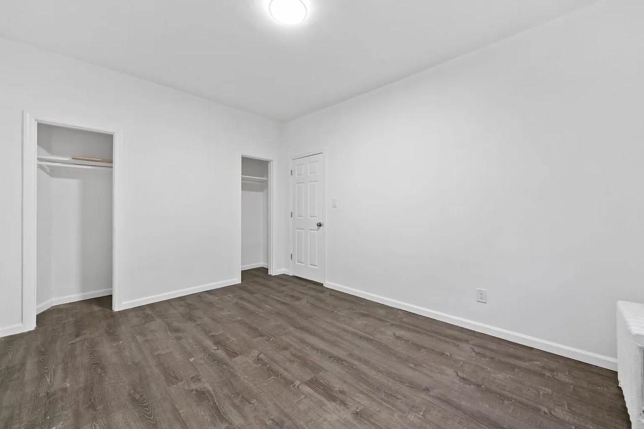 40 Wellington Ct #1E - Photo 2 of 5