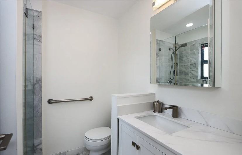 7 Bond St #400 - Photo 7 of 11