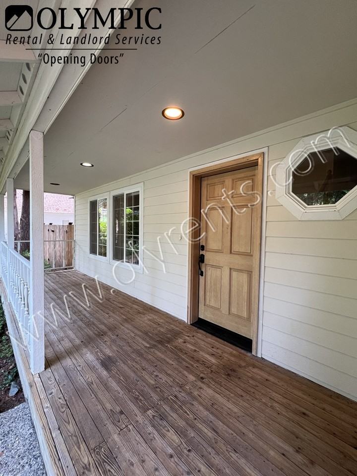 6836 Glen Annie Ln Sw - Photo 3 of 29