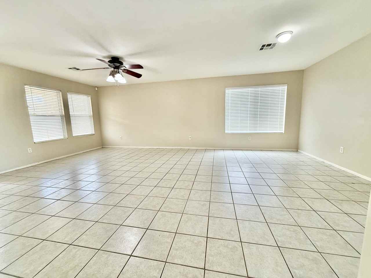 1533 S 121st Dr - Photo 3 of 13