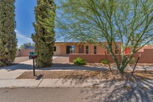 featured image of 4000 W Orangewood Dr