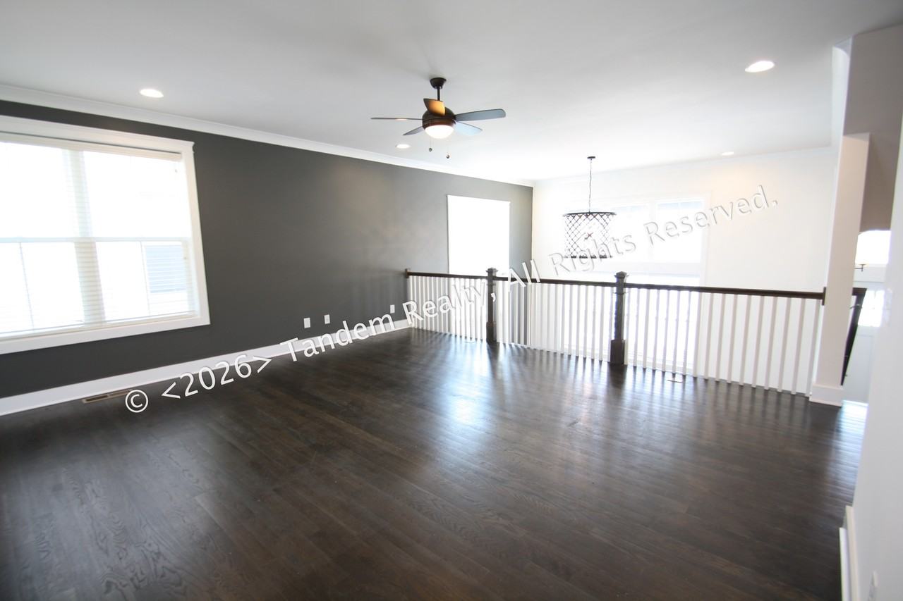 526 Wedgewood Ave - Photo 5 of 20