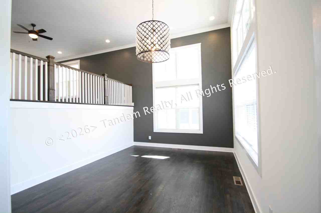 526 Wedgewood Ave - Photo 6 of 20