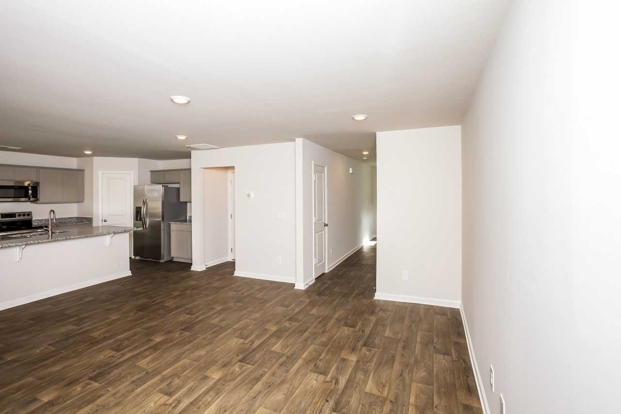 1642 Commendable Ct - Photo 5 of 14