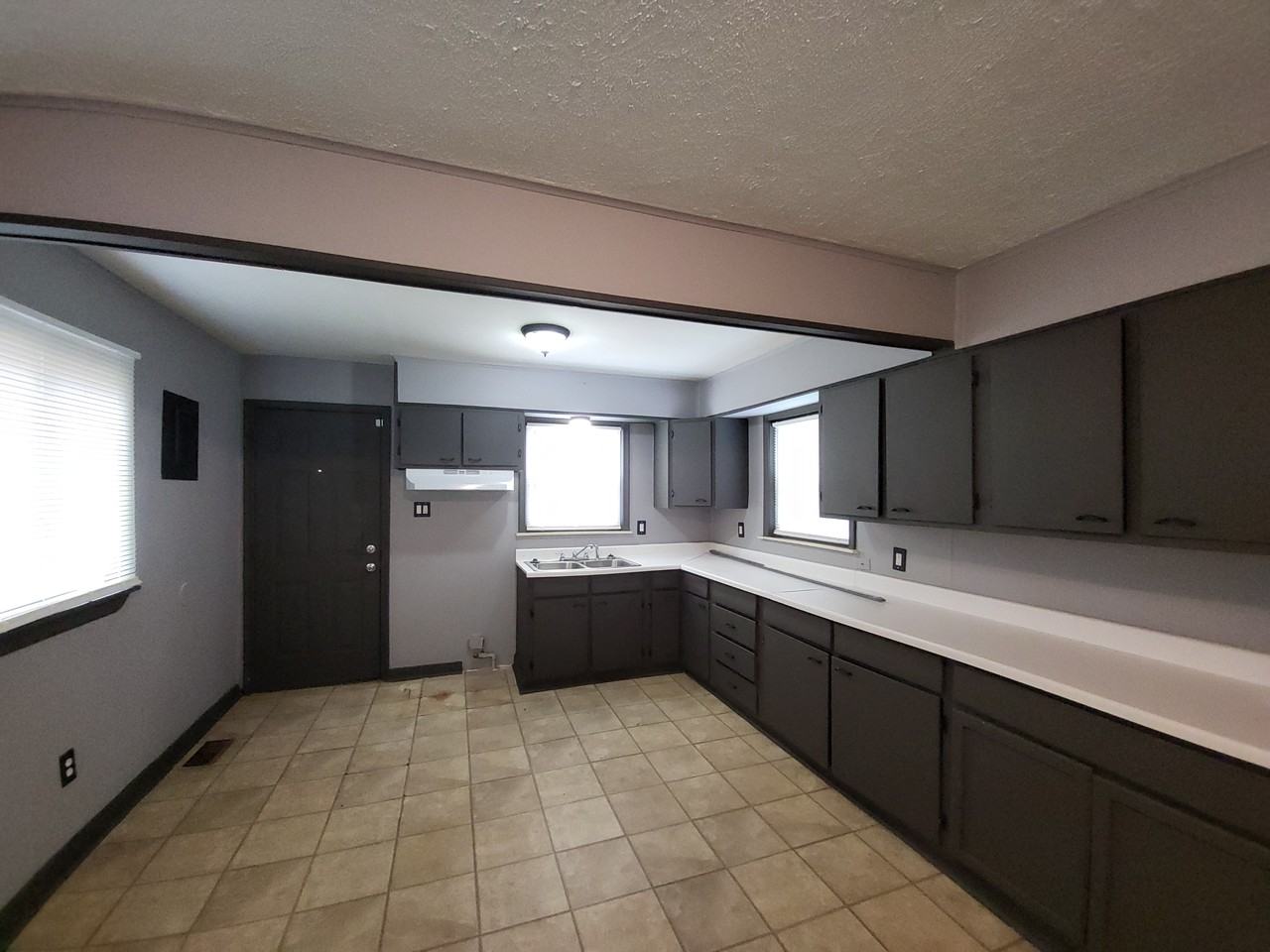 15129 Mcguire St - Photo 6 of 10