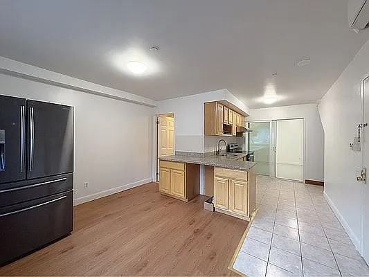 602 39th St - Photo 2 of 8