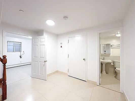 602 39th St - Photo 5 of 8