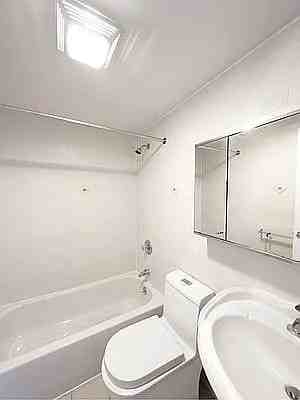 602 39th St - Photo 7 of 8