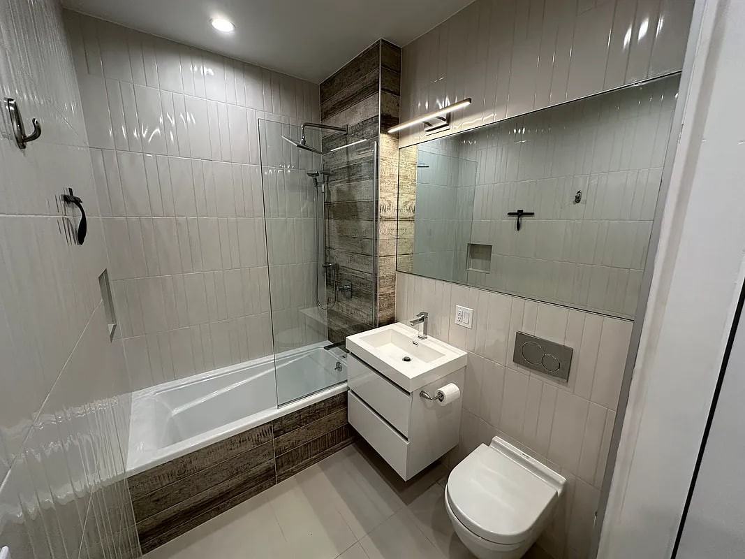 256 Winthrop St - Photo 5 of 10