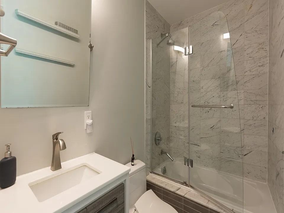 218 N 8th St - Photo 6 of 9