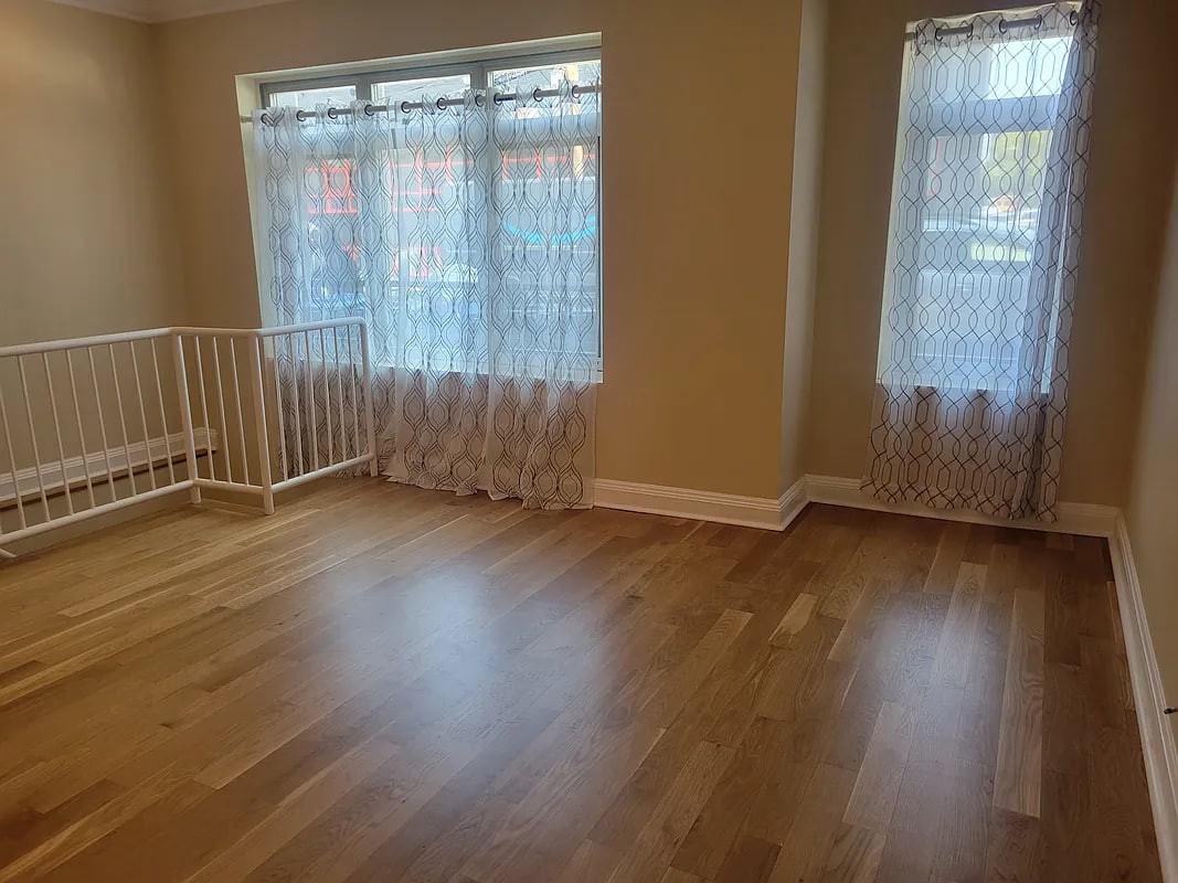 75 Kingsland Ave - Photo 2 of 10