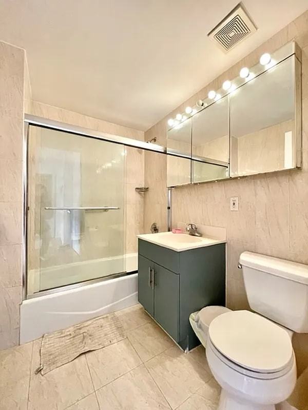 863 50th St - Photo 3 of 7