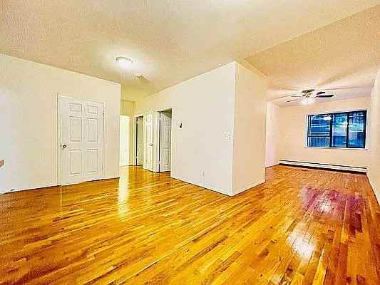 278 Willoughby Ave - Photo 6 of 13