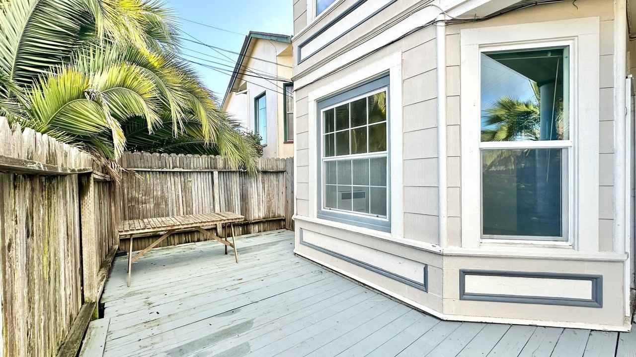225 Nicholl Ave #B - Photo 4 of 13