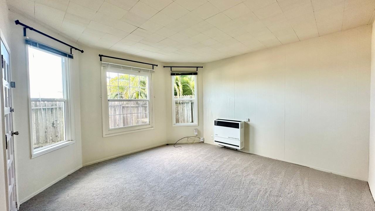 225 Nicholl Ave #B - Photo 6 of 13
