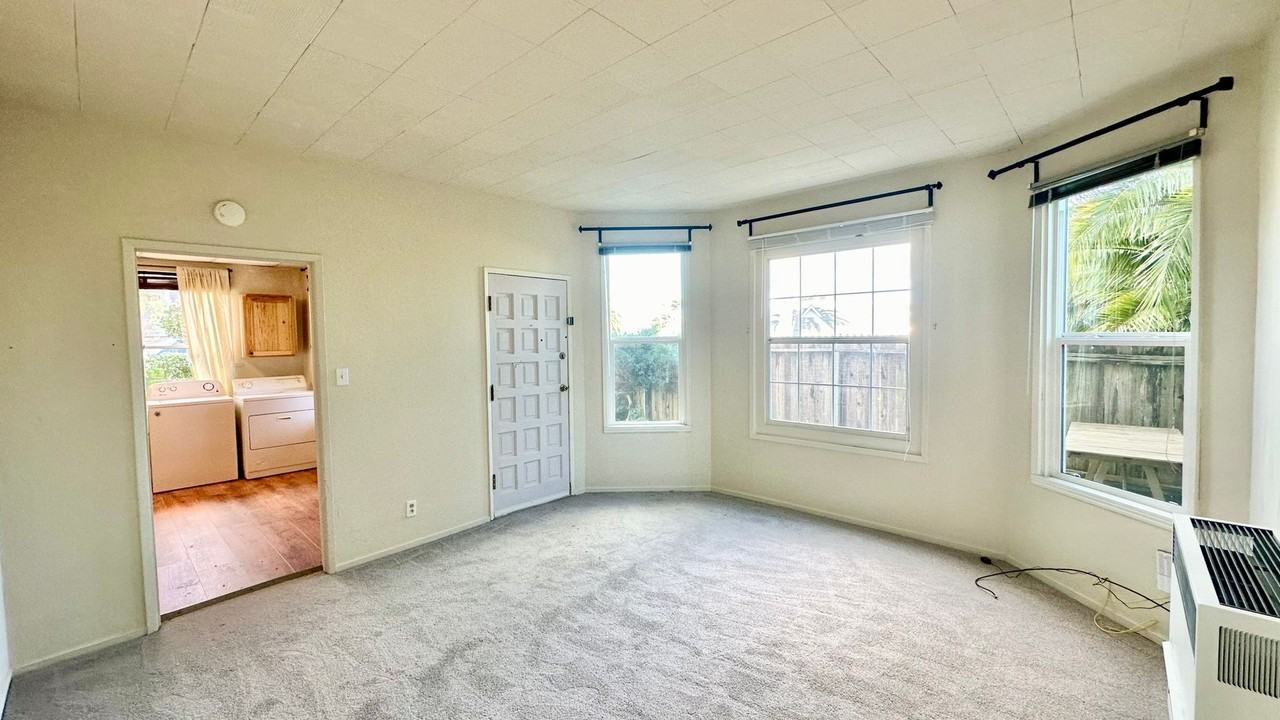 225 Nicholl Ave #B - Photo 7 of 13
